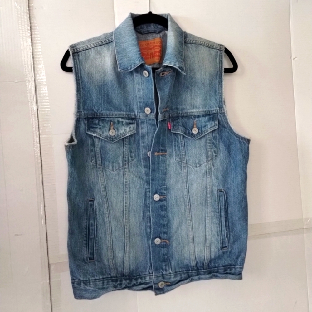 Levi's Blue Denim Vest

#15